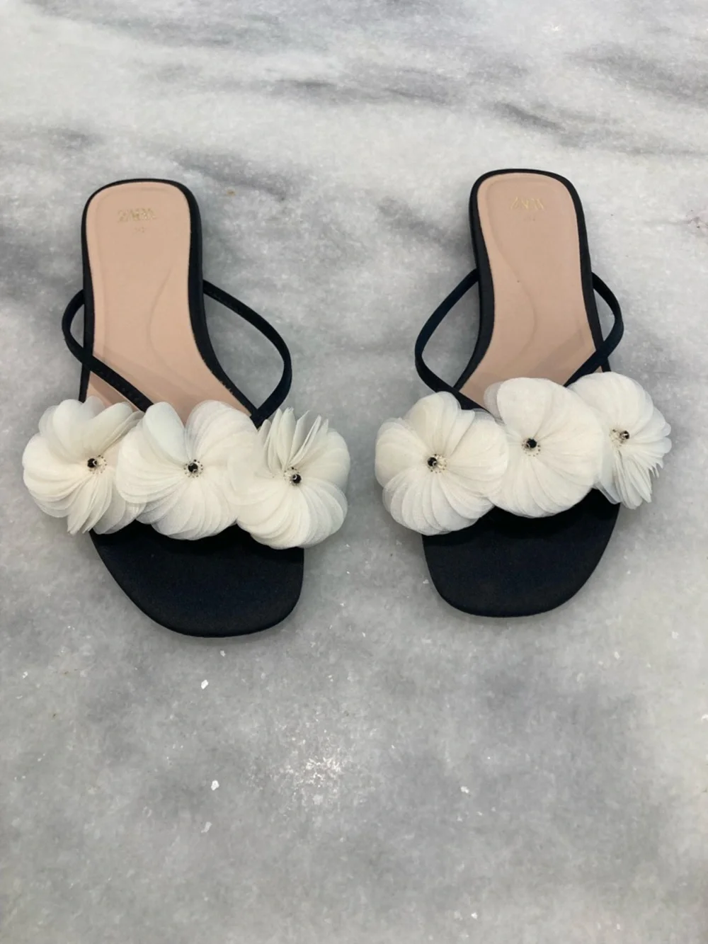 ZARA Black Cream Flower Sandals - Picture 2 of 14